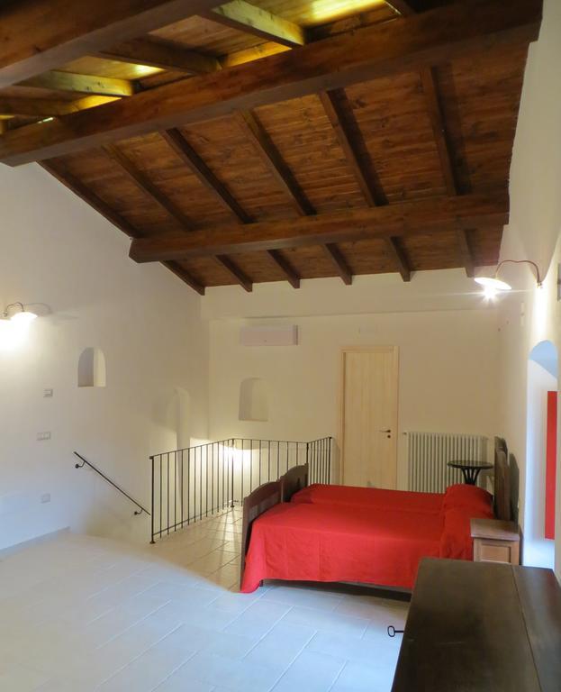 Case Vacanza Al Borgo Antico Вико дел Гаргано Стая снимка