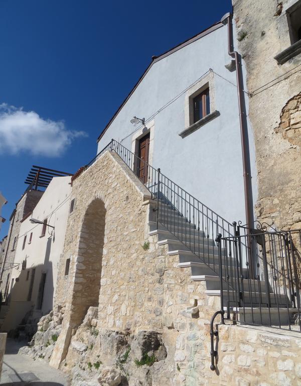 Case Vacanza Al Borgo Antico Вико дел Гаргано Стая снимка