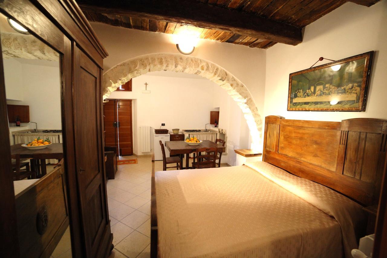 Case Vacanza Al Borgo Antico Вико дел Гаргано Екстериор снимка